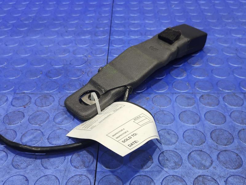 2004 Ford Explorer Front Seat Belt