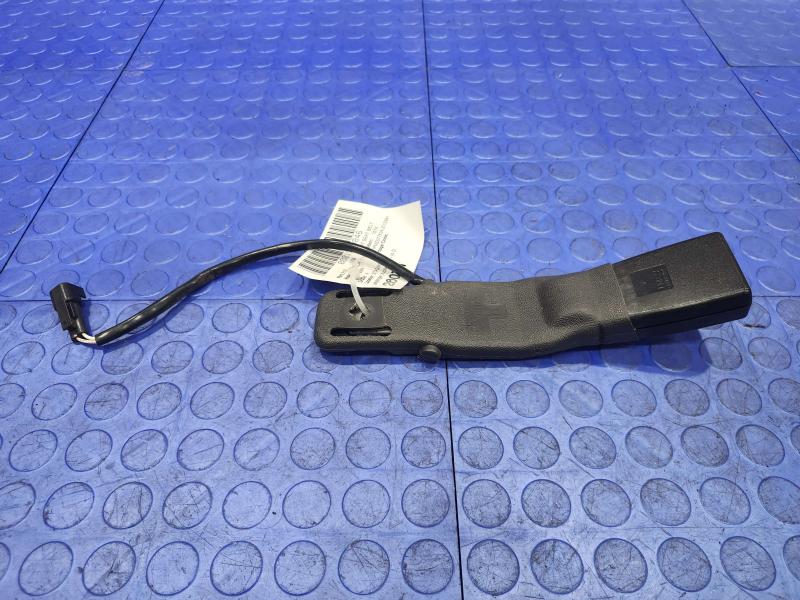 2004 Ford Explorer Front Seat Belt