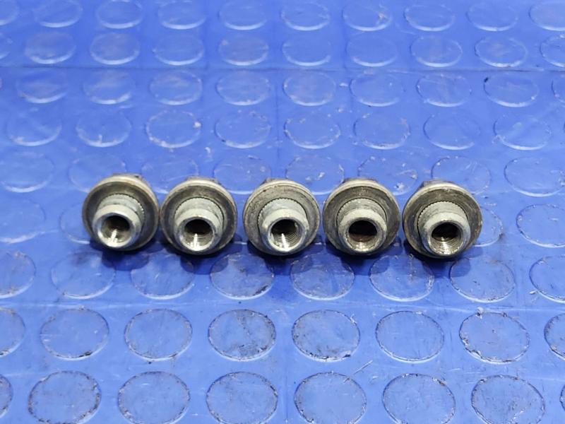 2018 Toyota Highlander Lug Nuts