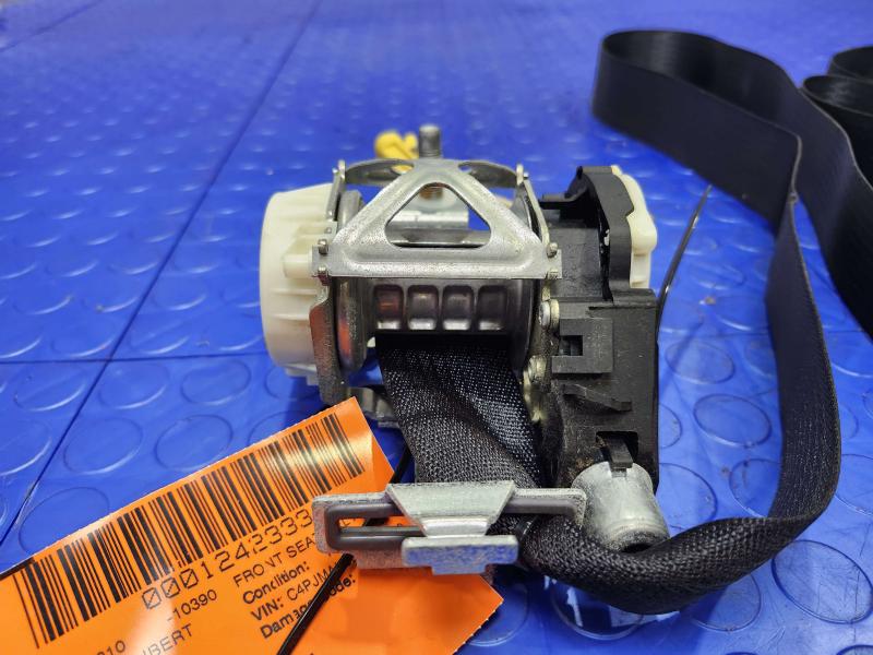 2012 Jeep Liberty Front Seat Belt
