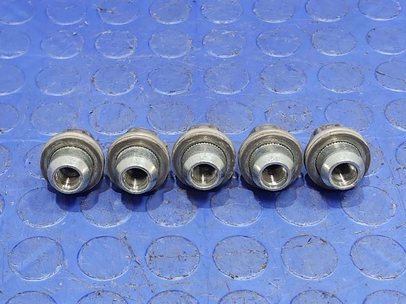 2014 Nissan Maxima Lug Nuts