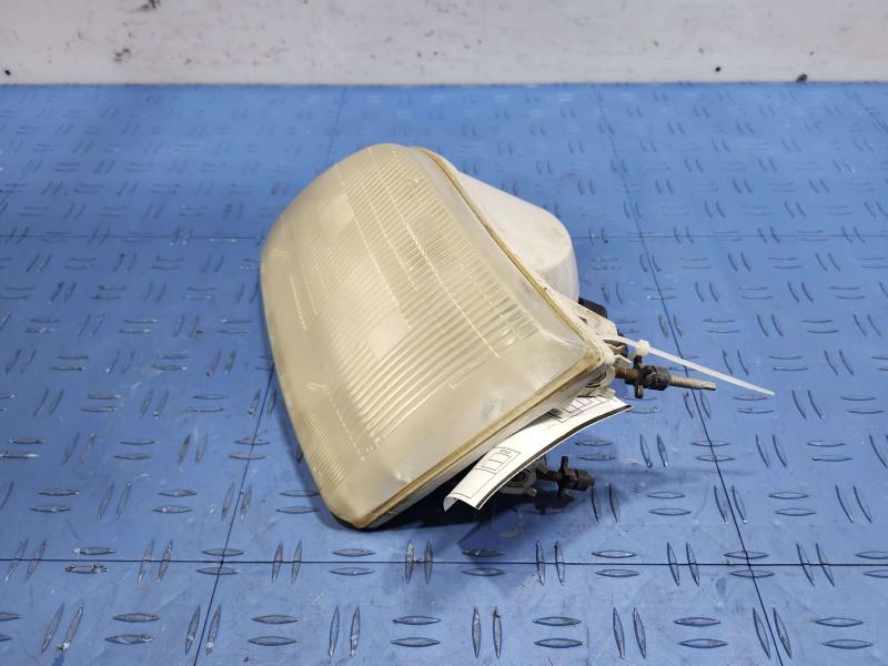 2001 Ford F-150 Headlamp Assembly