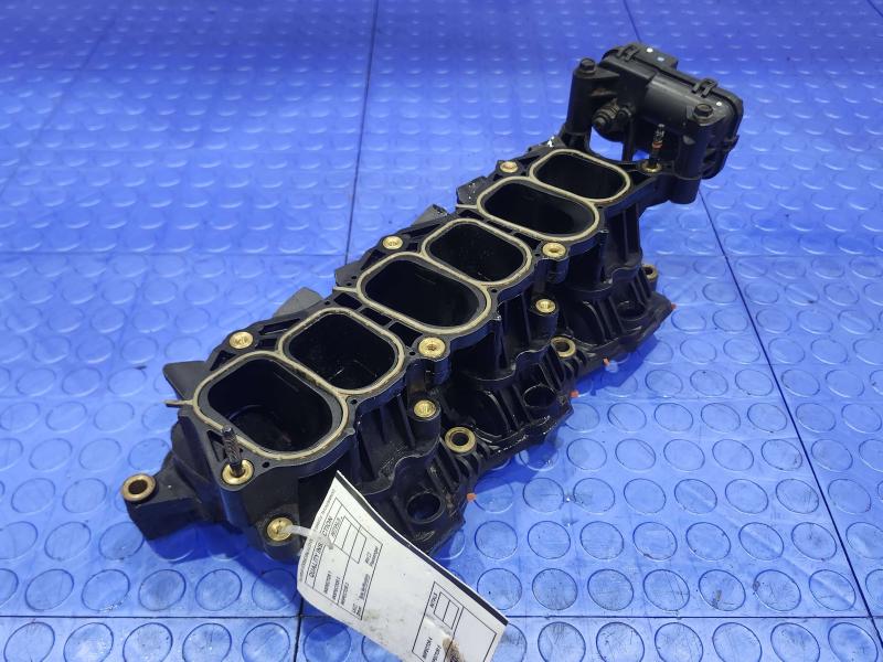 2011 Kia Sorento Intake Manifold