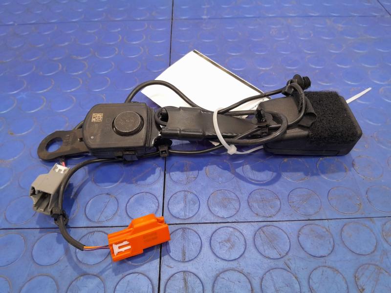 2018 Jaguar XE Front Seat Belt