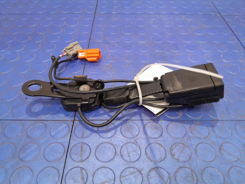 2018 Jaguar XE Front Seat Belt