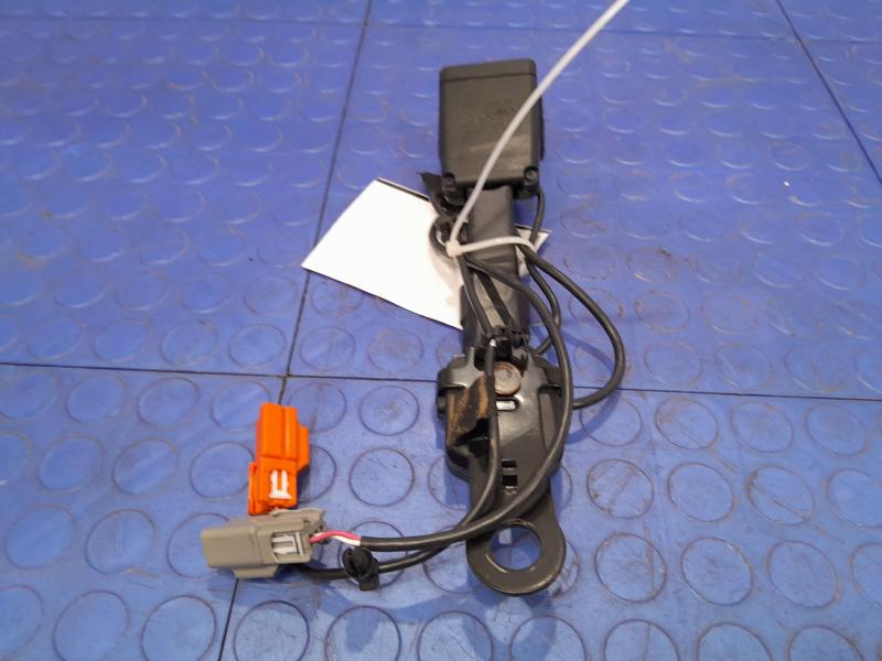 2018 Jaguar XE Front Seat Belt