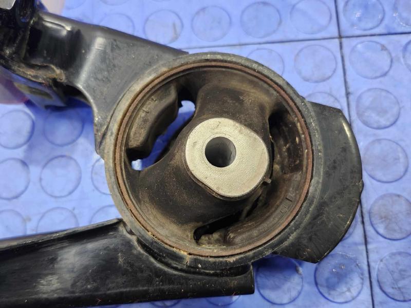 2011-2015 Toyota Prius Rear Engine Mount Insulator Genuine OEM 12371-37250