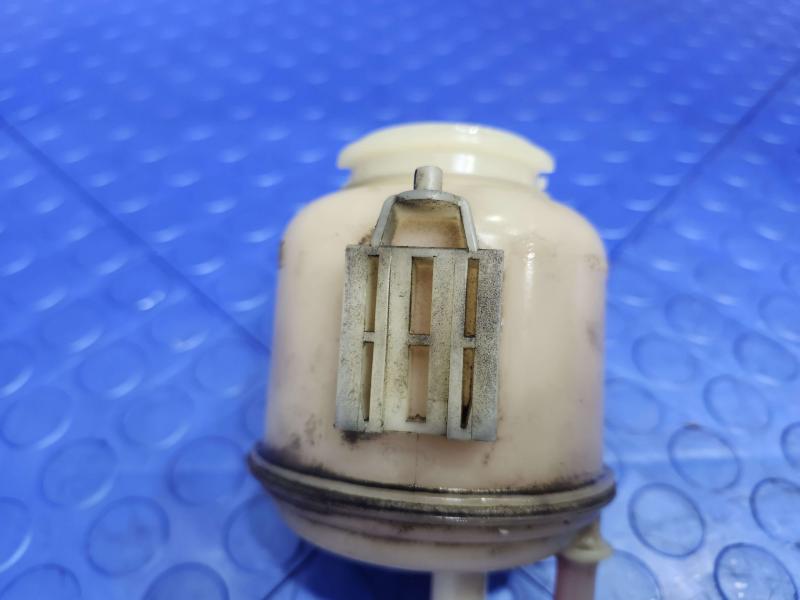 2011-2024 Infiniti QX56 QX80 Power Steering Fluid Reservoir OEM 49192-AA000
