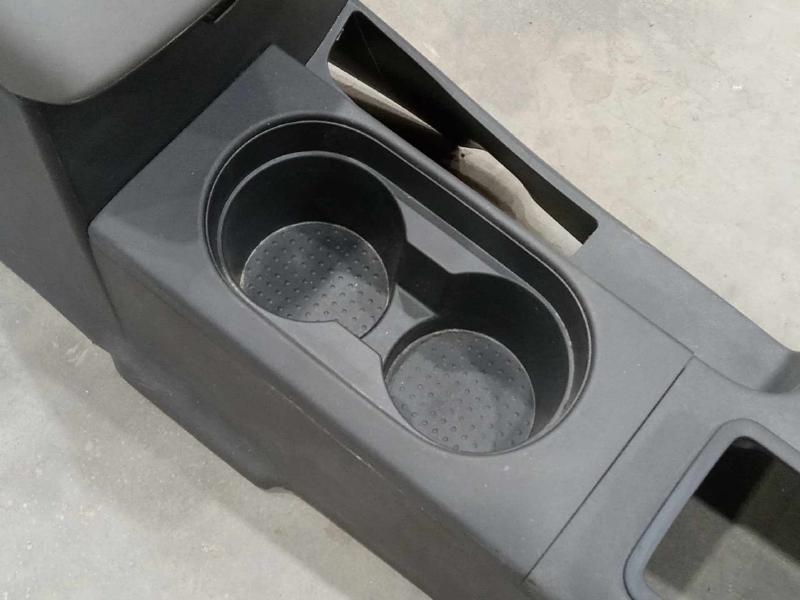 2019 Nissan Frontier Front Console