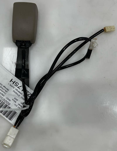 2004 2005 Toyota Rav4 Front Seat Belt Buckle RH Passenger Side Fawn OEM 7323042081B1