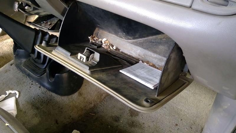 1996 Mazda B2300 Glove Box
