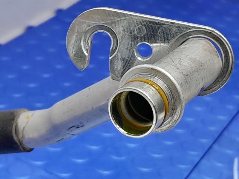 2015 - 2021 Nissan Murano AC Suctipon Pipe OEM 924505AA0B