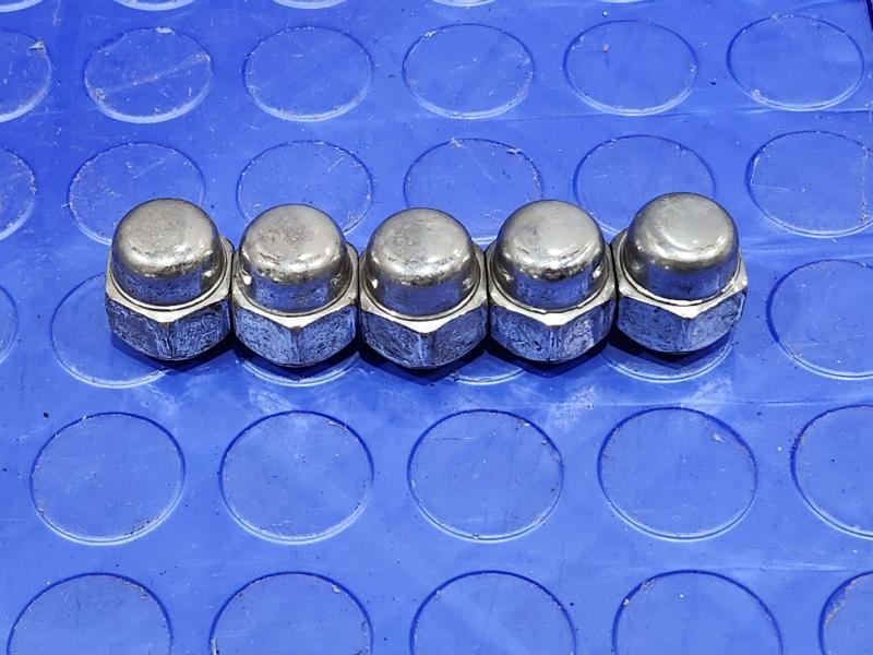 2015 Nissan Murano Lug Nuts