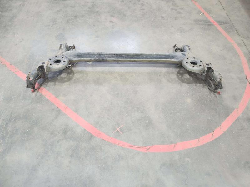 2014 Toyota Prius Beam Axle