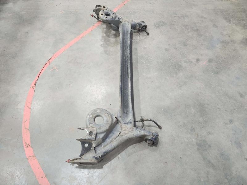 2014 Toyota Prius Beam Axle