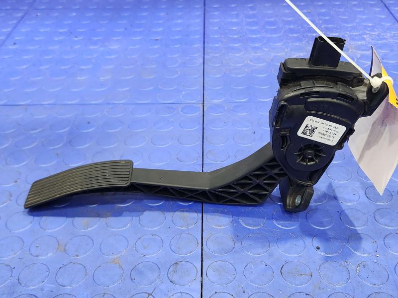 2008-2012 Ford Escape Accelerator Pedal Assembly Genuine OEM BL84-9F836-AA