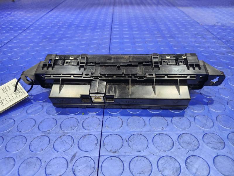 2017 Toyota Prius Heater A/C Control