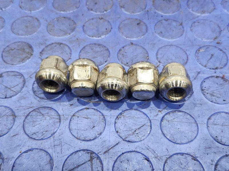 2015 Acura TLX Lug Nuts