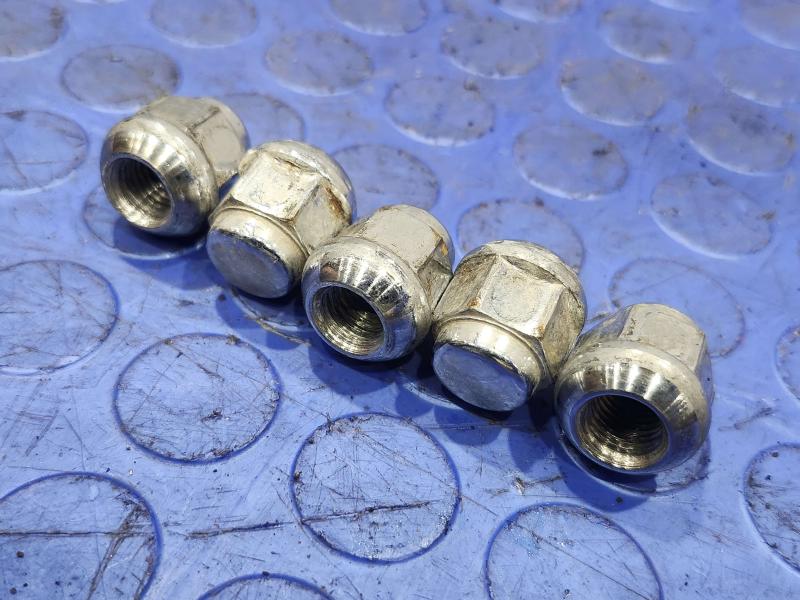 2015 Acura TLX Lug Nuts
