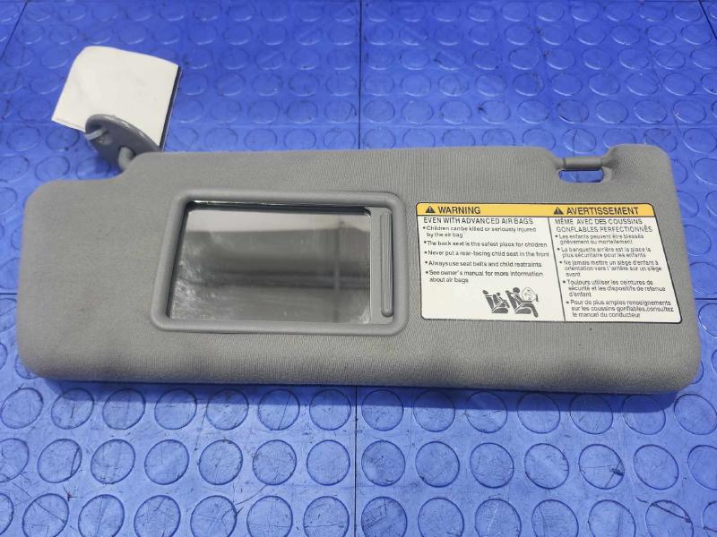 2009 Toyota Tacoma Sun Visor