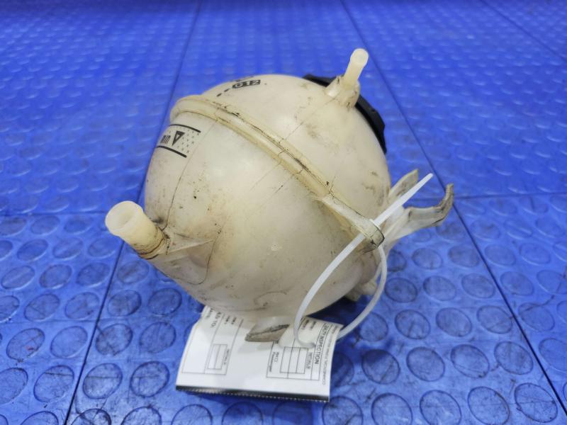 2020 Volkswagen Passat Coolant Recovery Bottle