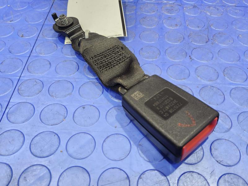 2017 BMW X1 Rear Seat Belt