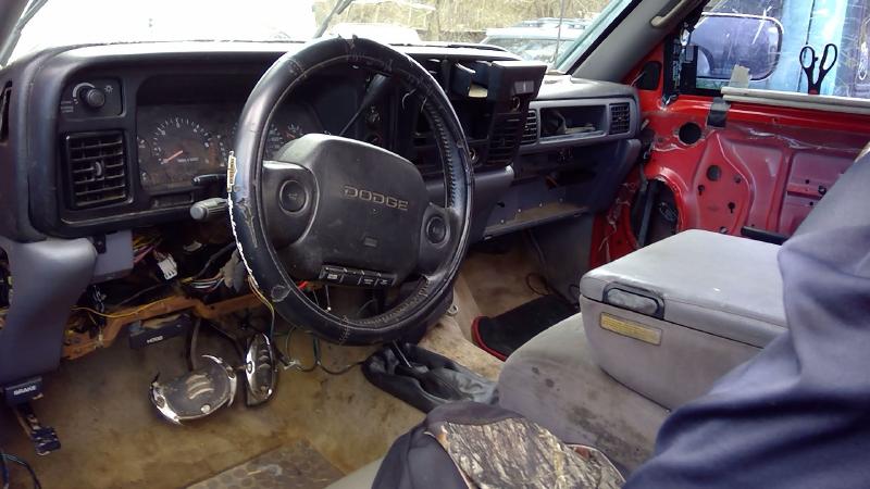 1997 Dodge Ram 1500 Front Door Latch