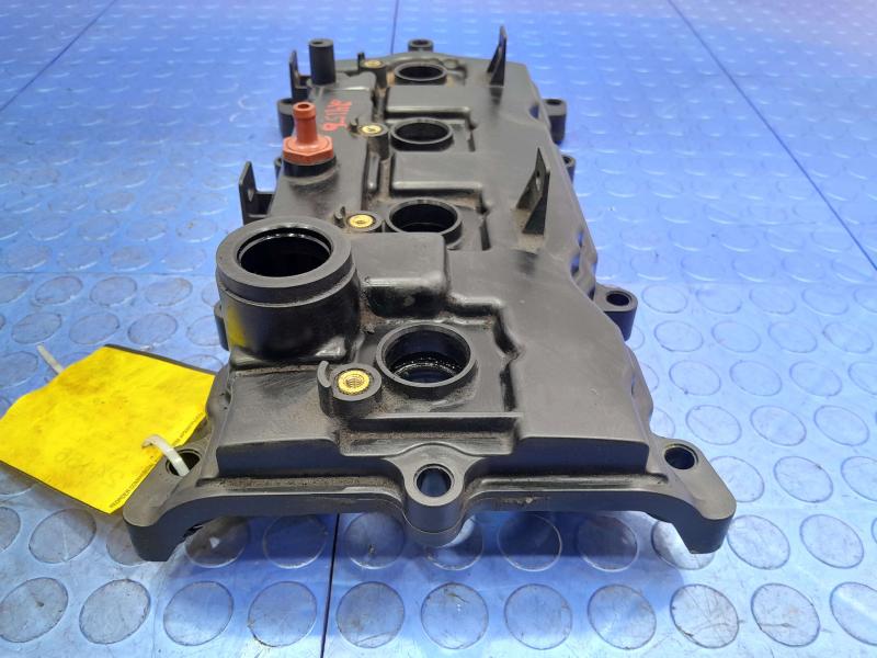2015 Nissan Altima Valve Cover