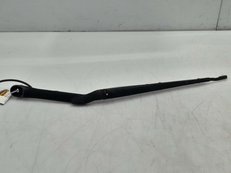 2006-2011 Cadillac DTS Windshield Wiper Arm RH Passenger Side OEM 25753760
