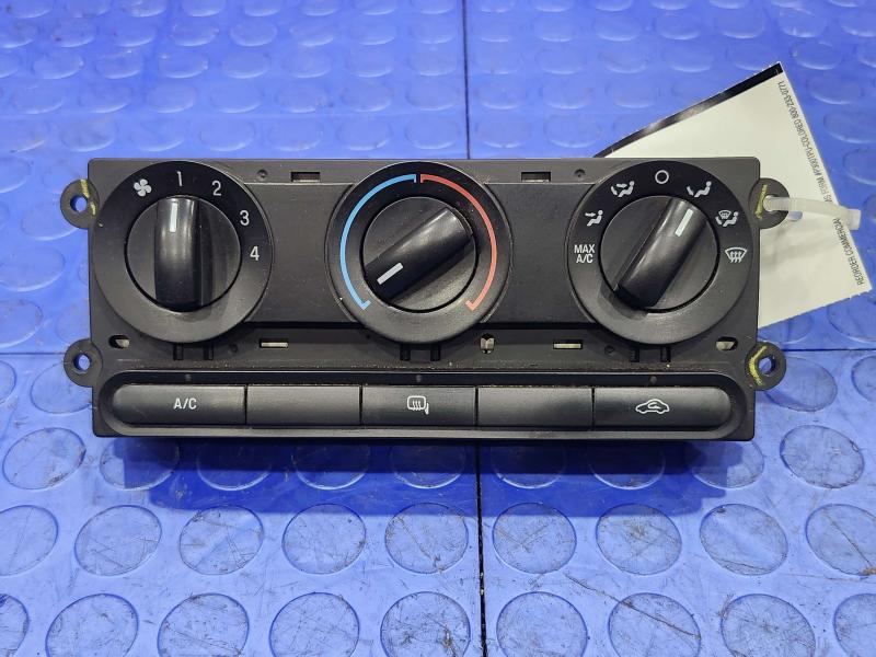 2008 Ford F-250 Super Duty Heater A/C Control
