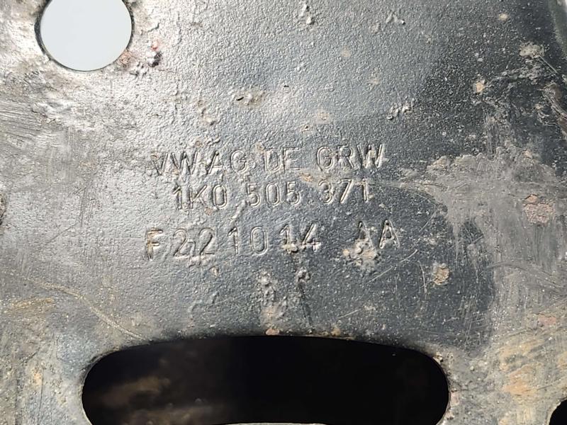 2015 Volkswagen Beetle Lower Control Arm Rr