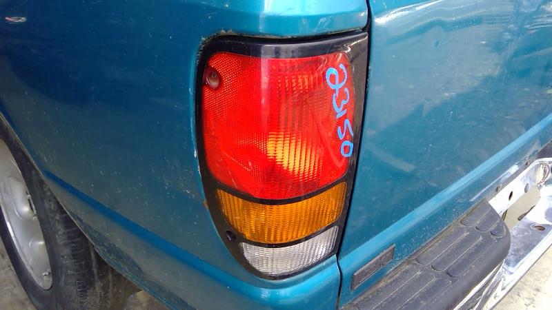 1996 Mazda B2300 Tail Light Assembly