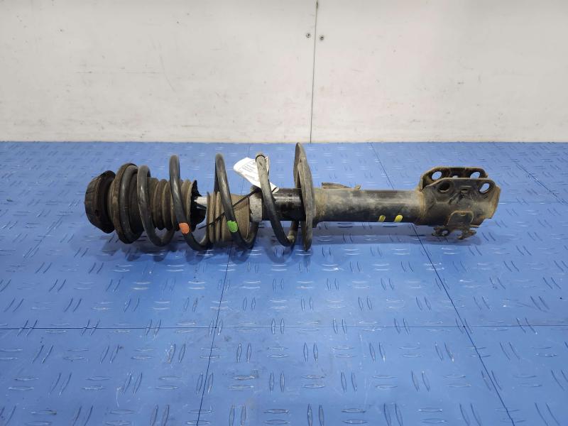 2013 Toyota Yaris Strut Assembly