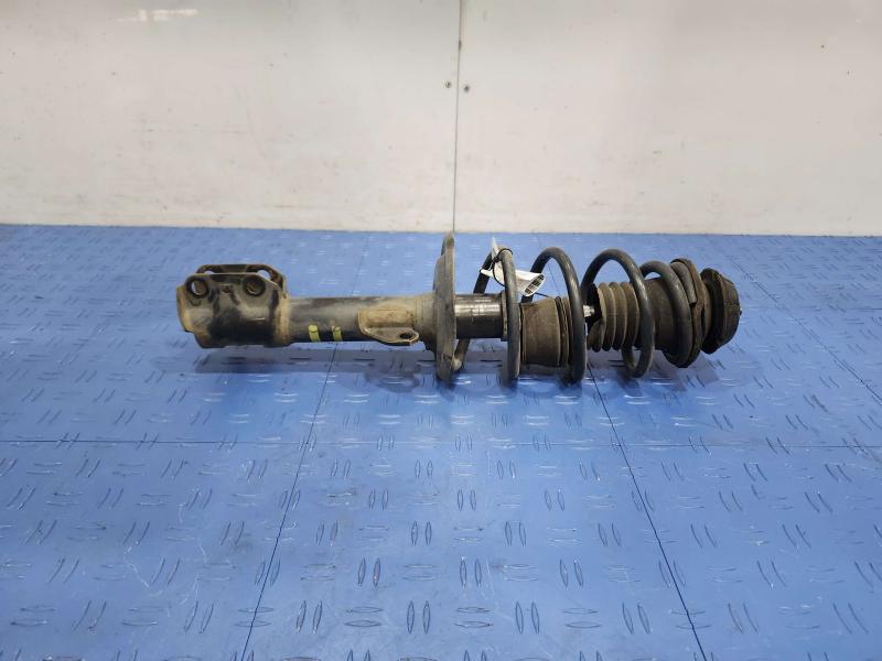 2013 Toyota Yaris Strut Assembly