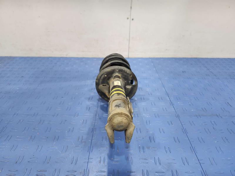 2013 Toyota Yaris Strut Assembly