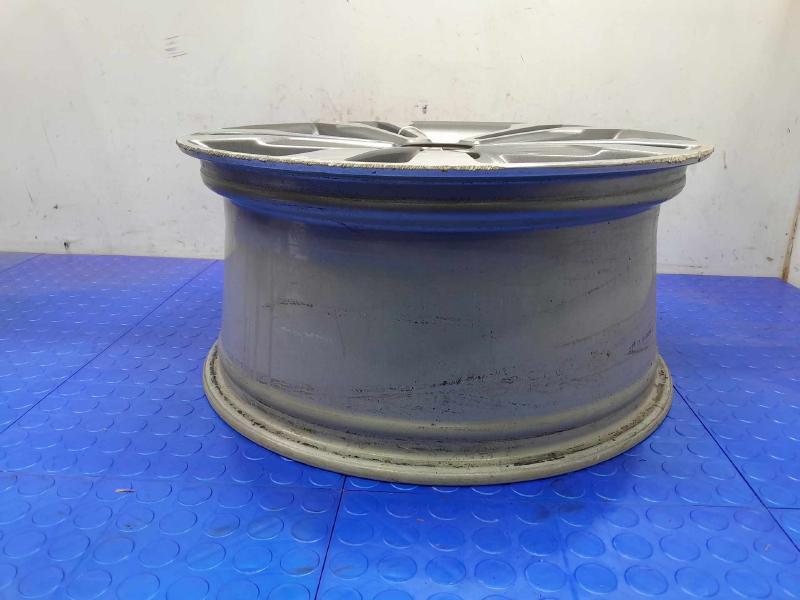 2017 Mercedes C-Class Wheel