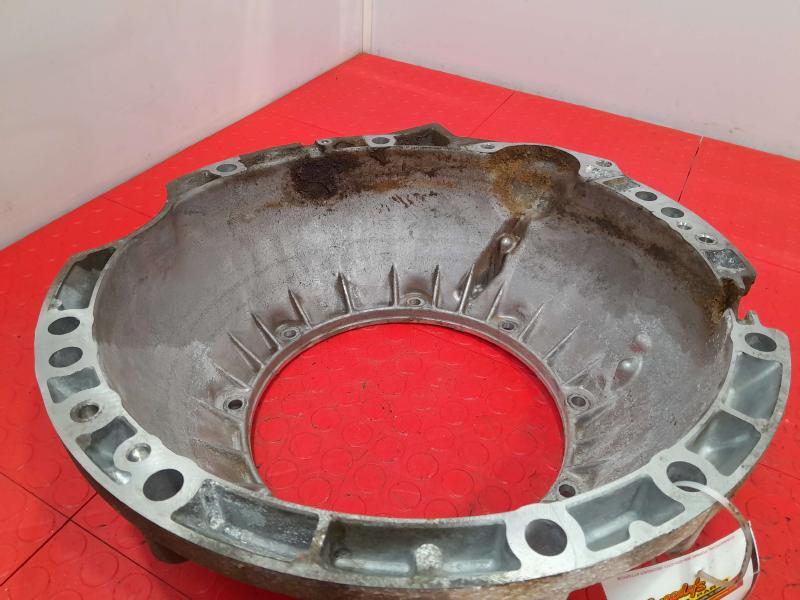 2005 2006 Nissan Pathfinder 4.0L Torque Converter Housing Bell Housing OEM 3130197X00