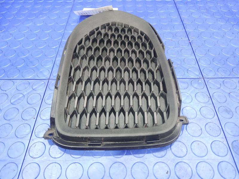 2011 Kia Sorento Grille