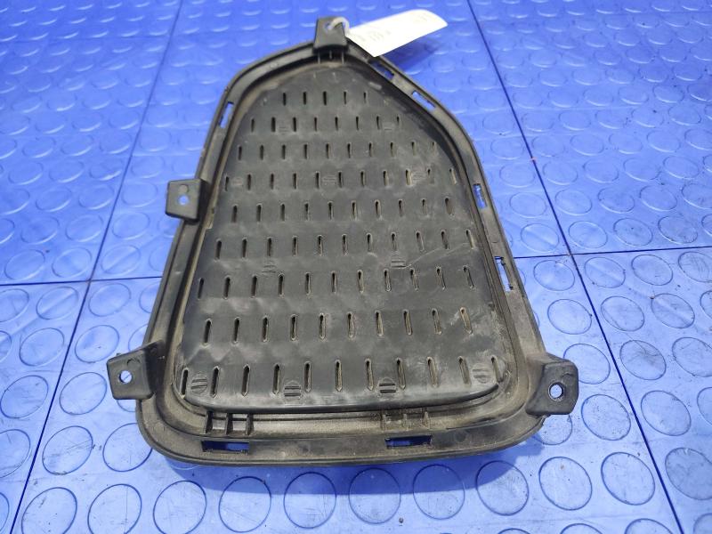 2011 Kia Sorento Grille