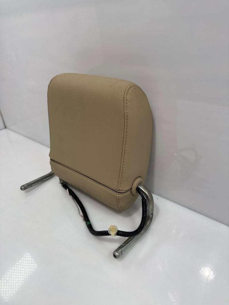 2006 Acura RL Headrest