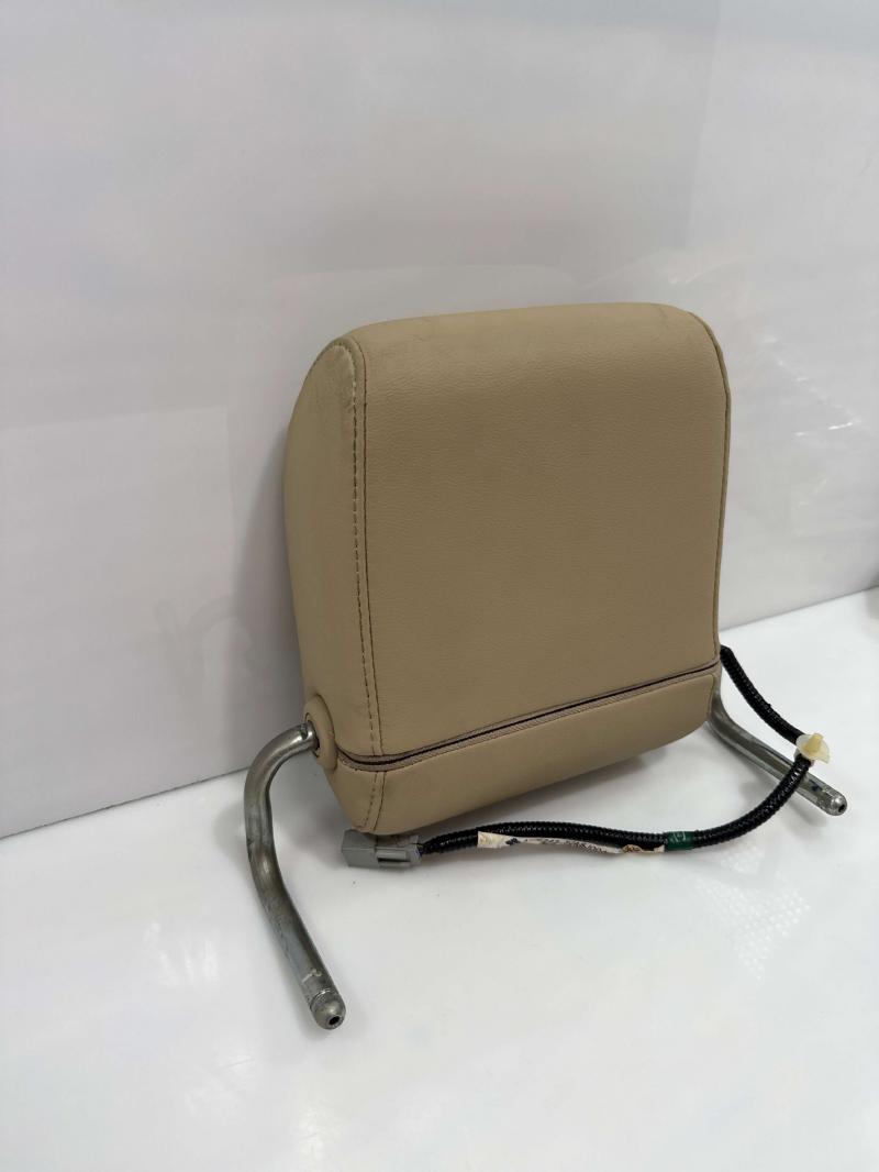 2006 Acura RL Headrest