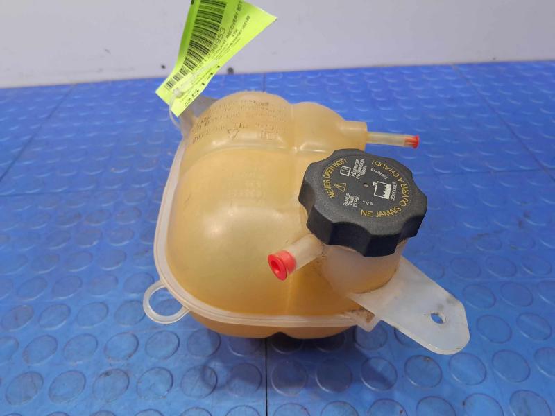 2006-2010 Pontiac Solstice Radiator Overflow Reservoir Assembly OEM 10368831