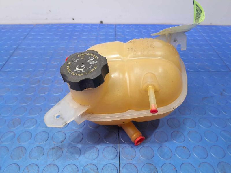 2006-2010 Pontiac Solstice Radiator Overflow Reservoir Assembly OEM 10368831