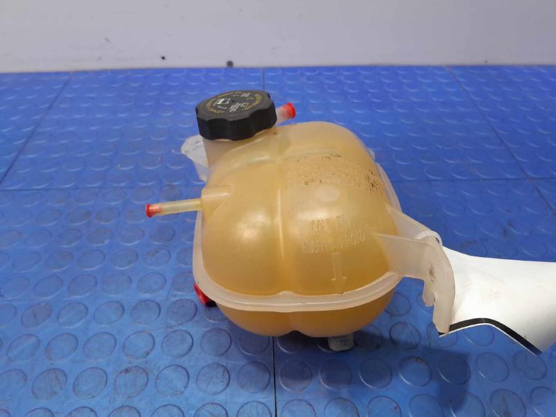 2006-2010 Pontiac Solstice Radiator Overflow Reservoir Assembly OEM 10368831