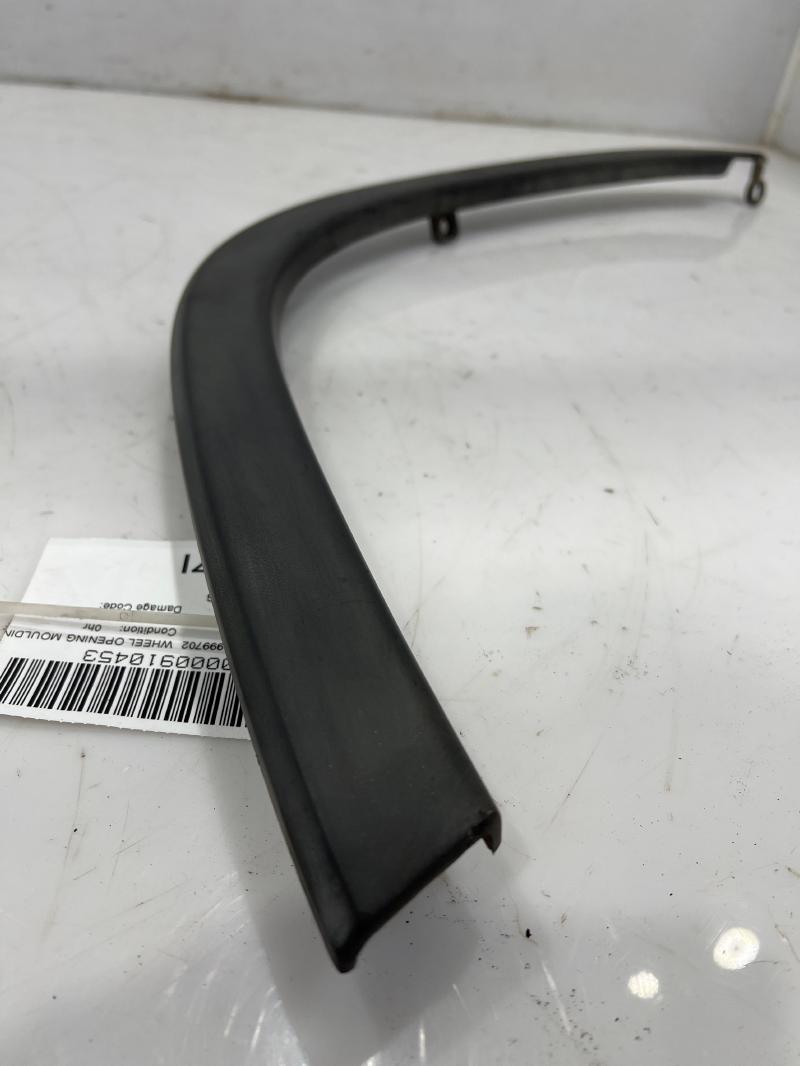 1999 Honda CR-V Wheel Opening Moulding
