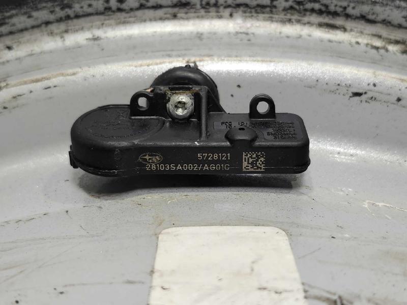2010 Subaru Legacy Wheel