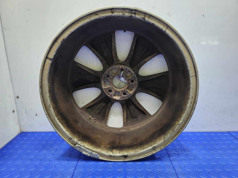 2010 Subaru Legacy Wheel