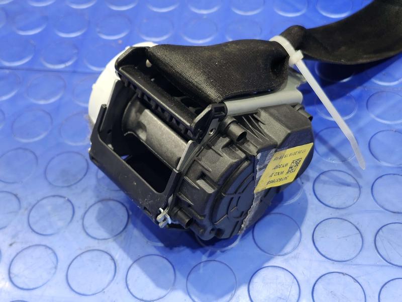 2018 Audi Q7 Rear Seat Belt