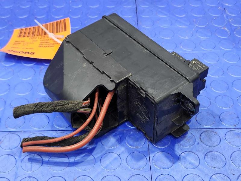 2014 MINI Cooper Countryman Engine Fuse Box