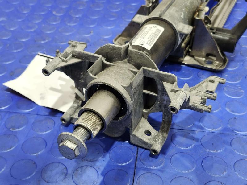 2008 BMW 128i Steering Column